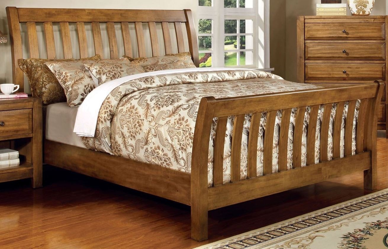 Деревянная кровать в стиле кантри фото